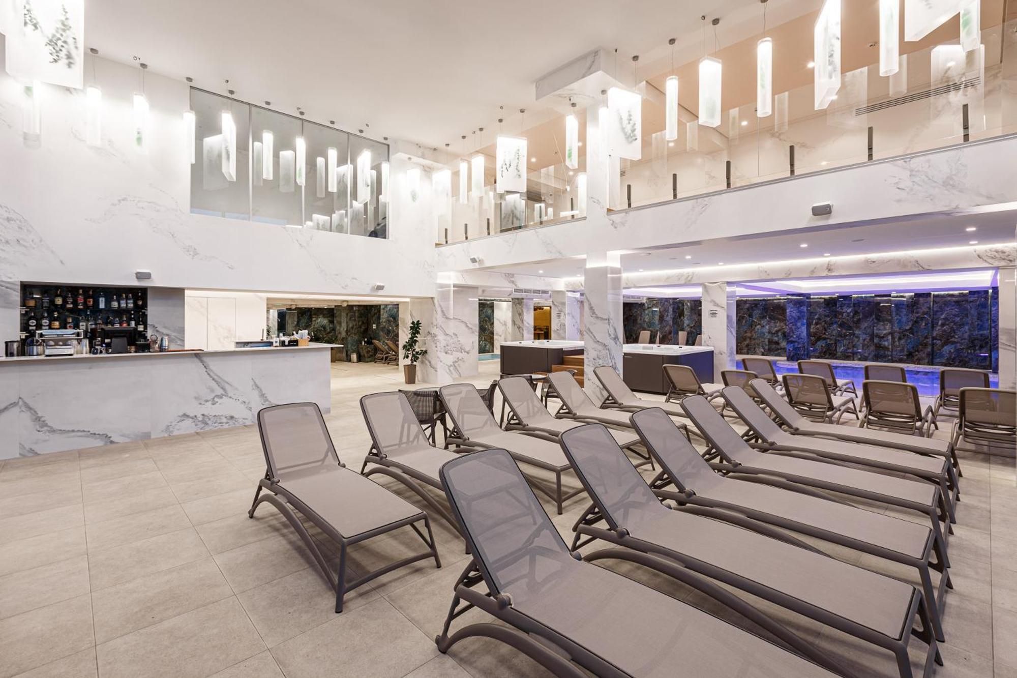 Tavel Hotel & Spa Bukovel Eksteriør billede