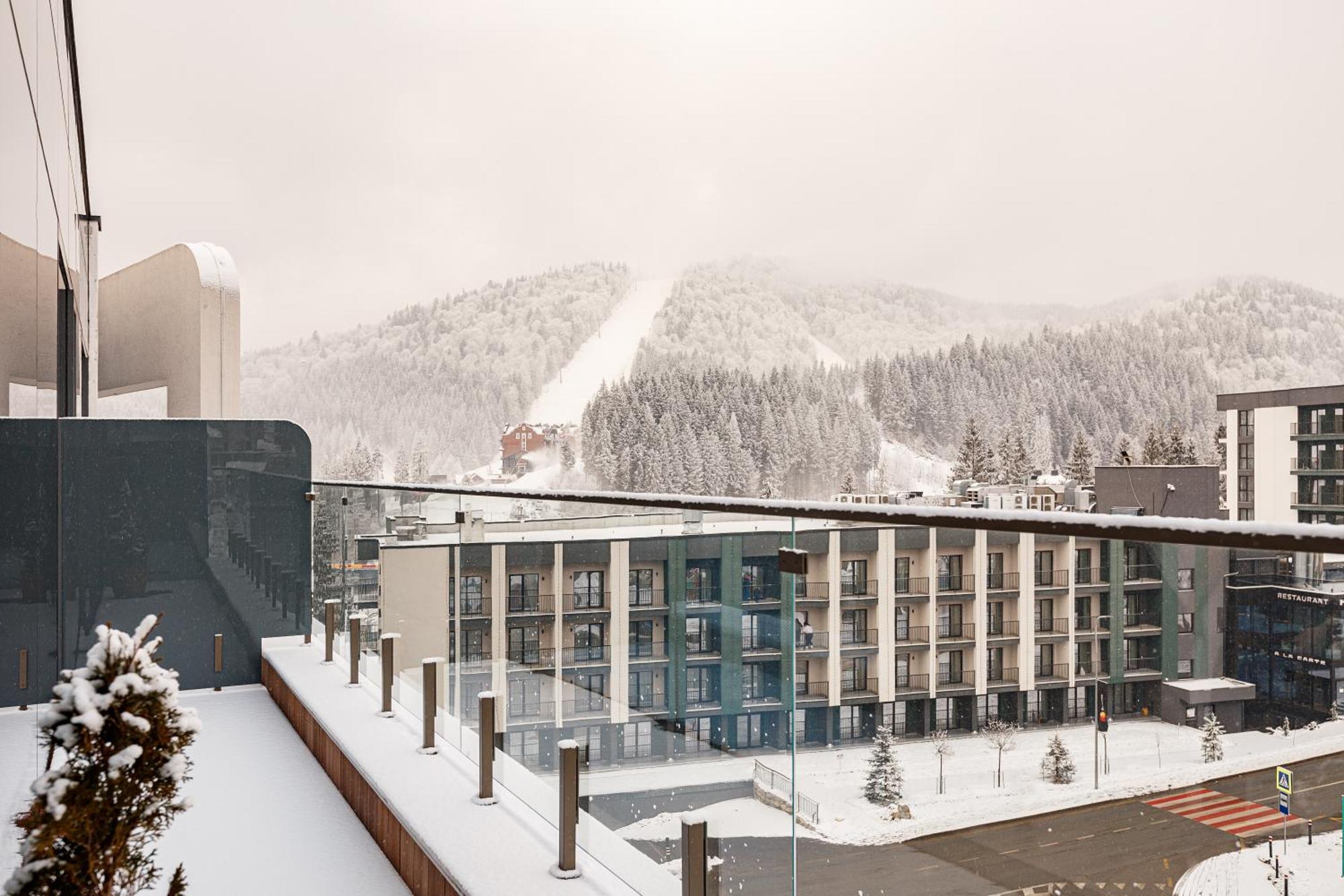 Tavel Hotel & Spa Bukovel Eksteriør billede