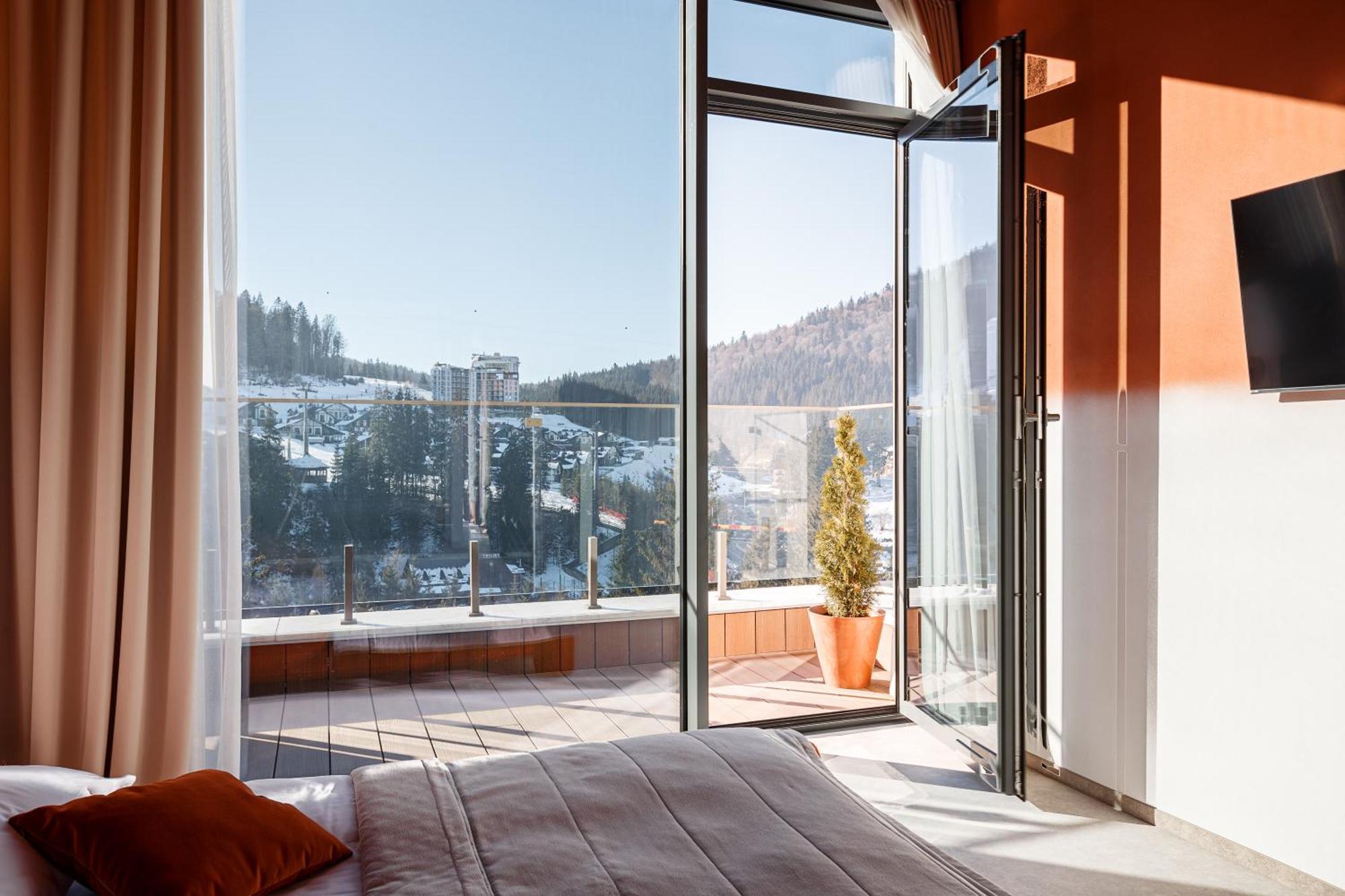 Tavel Hotel & Spa Bukovel Eksteriør billede